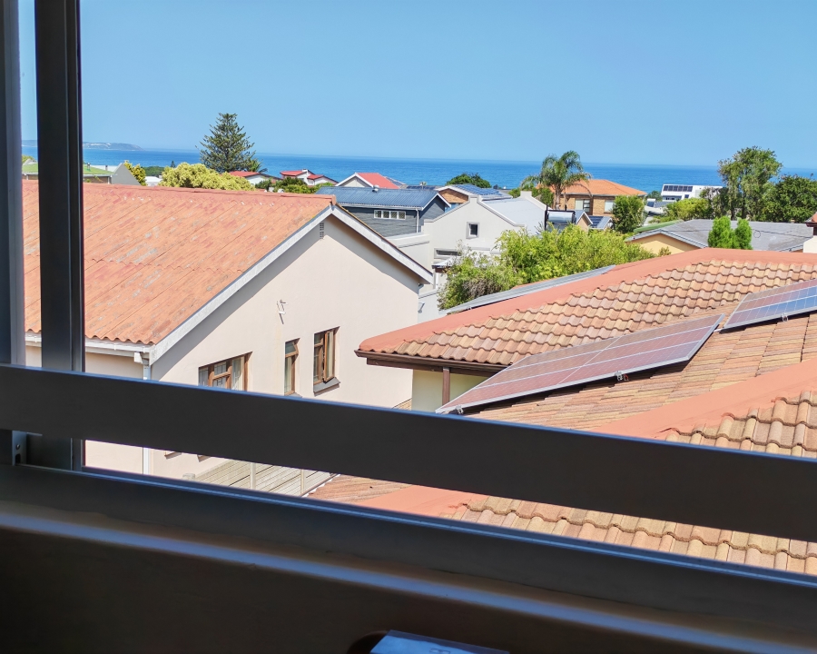 4 Bedroom Property for Sale in Klein Berlyn Western Cape